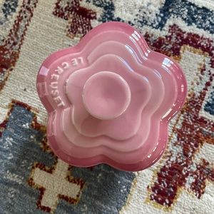 Le Creuset Ramekin Flower with Lid